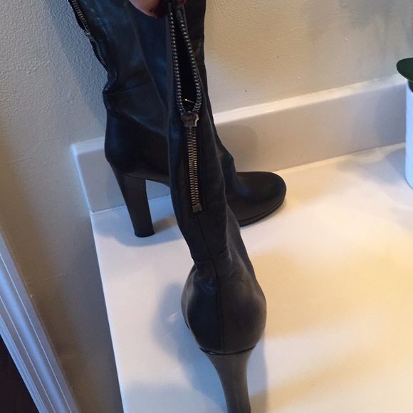 Prada leather pump boots with zipper back . Sz 38 - Picture 2 of 5